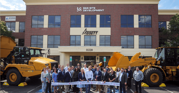 B+S ribbon cutting